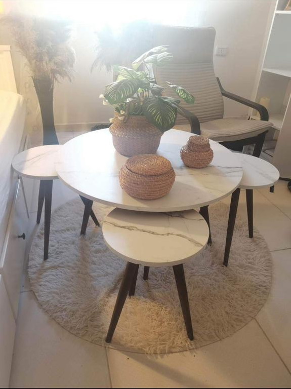 Marno – 80×80 cm Center Table with 4 Side Tables